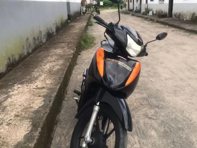 Moto biz