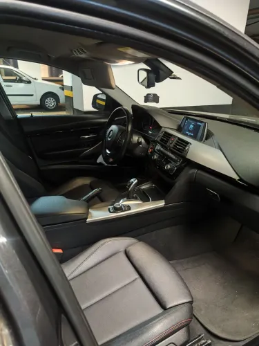 BMW 320I A Modern/sport TB 2.0/a.flex 16V 4P 2018