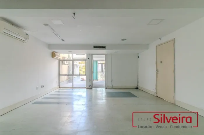 Sala/Conjunto Comercial p/ alugar no Bom Fim | 263,64 m² | 2 vagas | Em frente ao Parque d