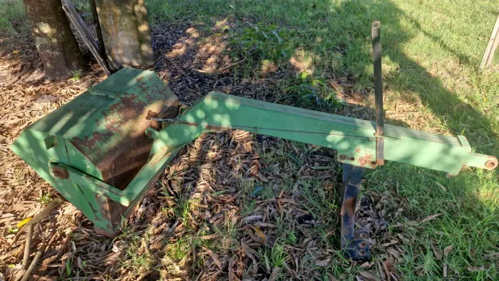 Pá para Trator 220 litros Piccin