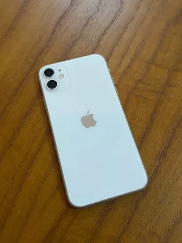 Vendo IPHONE 11 branco 128GB