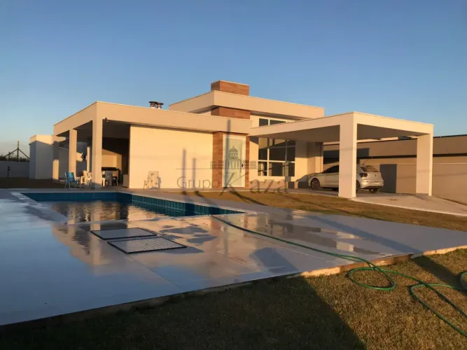 Oportunidade - Casa em condomínio - Parque Lago Dourado - Jacareí - 4 dormitórios - 318,30