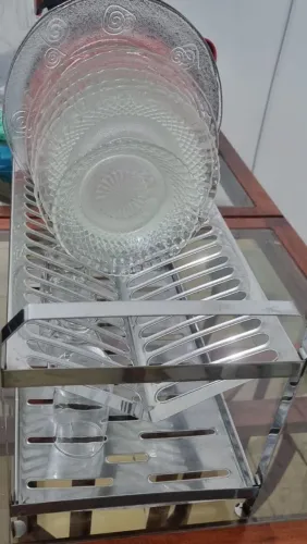 ESCORREDOR AÇO INOX VAI COM PRATOS E COPOS 