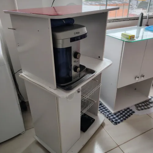 Móvel para microondas