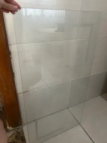 vidro pra mesa bisotado 84cm de altura e 44 de largura