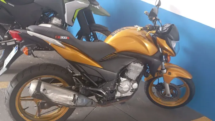 CB 300r