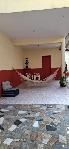 Alugo casa vila Valqueire