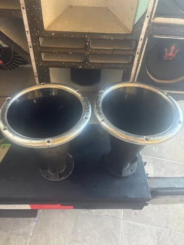 2 bocas cornetas longas 100 reais o par
