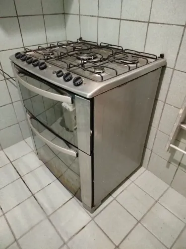 Fogão + depurador usados