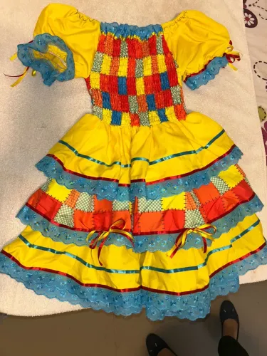 Vestido de São João 6 anos colorido NUNCA USADO