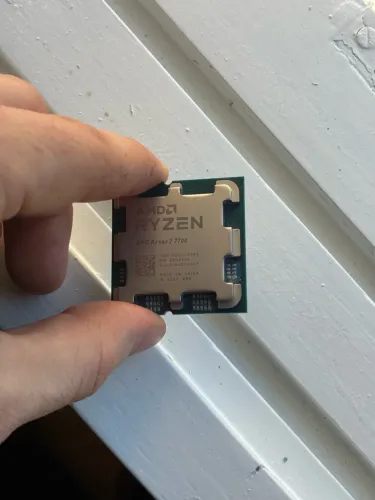 Processador AMD Ryzen 7 7700 AM5 ? 8 Núcleos / 16 Threads