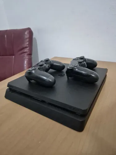 PLAYSTATION 4 NOVO (NEGOCIÁVEL)