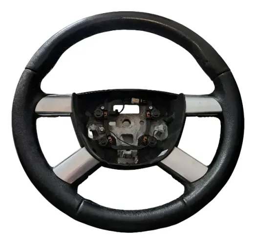 Volante Ford Focus 08/13 N24 (Usado) / V12
