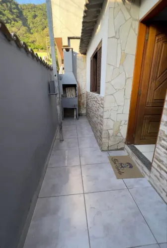Locação anual em toque toque pequeno 