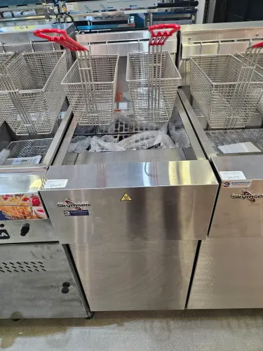 fritadeira industrial a gás 20 litros 90.000 Btus - nova