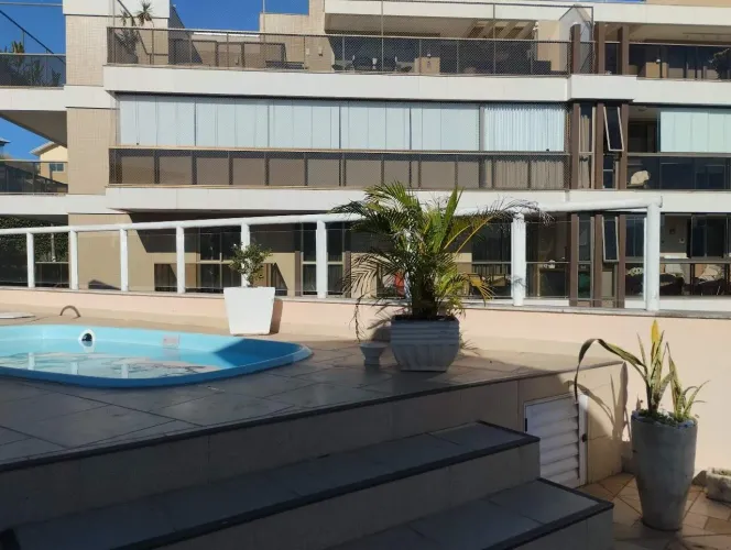 Cobertura Mobiliada com Varanda Gourmet, Piscina e Sol da Manhã em Piratininga, Niterói. R