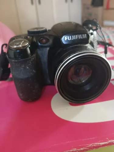 Câmera Fujifilm FinePix 18x Zoom (Para Peças / Sem Tampa De Pilha), LEIA O ANÚNCIO 