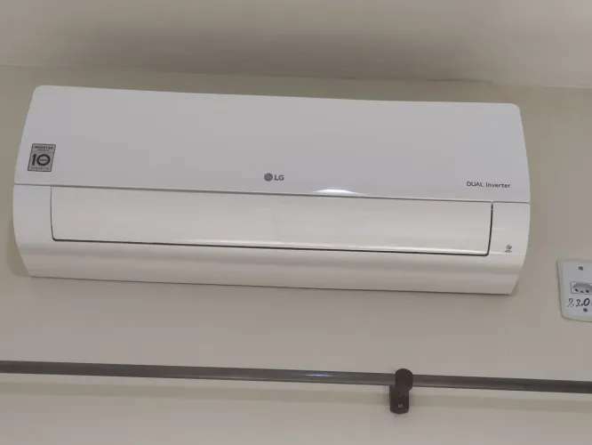 Ar condicionado LG dual inverter 12 mil BTUS funcionando perfeitamente