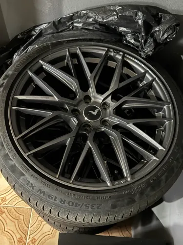 Rodas Aro 19 Vorsteiner Furacão 5x114 + Pneus Continental 235/40