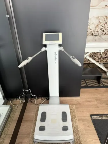 InBody 370 Original - Analisador de Composição Corporal Profissional