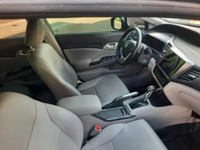 Honda Civic Sedan LXR 2.0 Flexone 16V Aut. 4P 2015