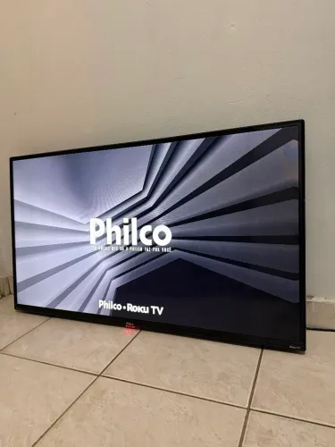 TV 42" PHILCO - ROKU TV