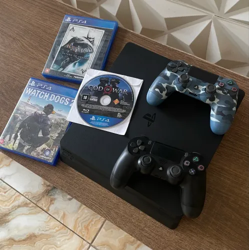 Playstation 4 - PS4 - Desbloqueado - 2 controles - 10 jogos