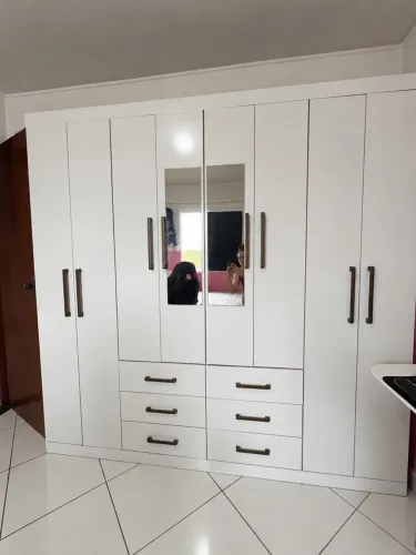 Guarda roupa