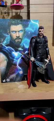 Thor hot toys vingadores guerra infinita 
