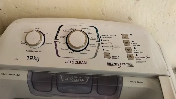 Vendo máquina de lavar e centrífugar Eletrolux 12kl