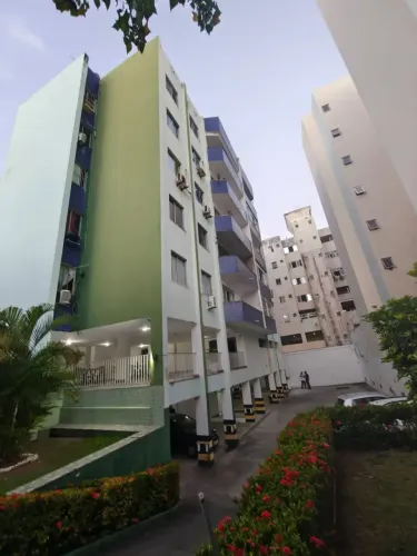 Imóvel para venda possui 120 metros quadrados com 3 quartos em Costa Azul - Salvador - BA