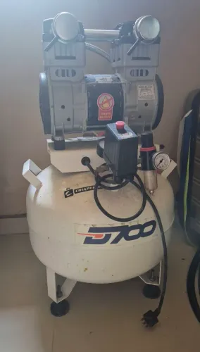 Compressor odontológico D700