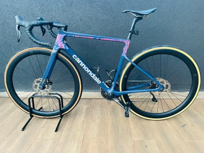 Bicicleta Cannondale Rapha