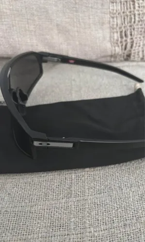 Óculos de Sol Oakley Latch Panel Matte Black