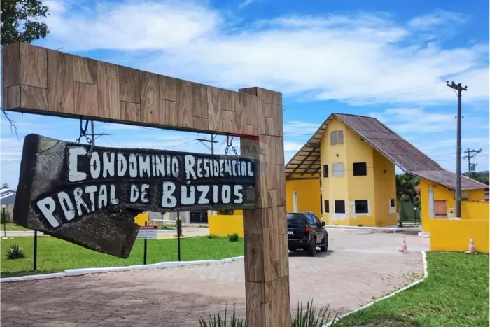Terreno à Venda em São Pedro da Aldeia, Rio de Janeiro.