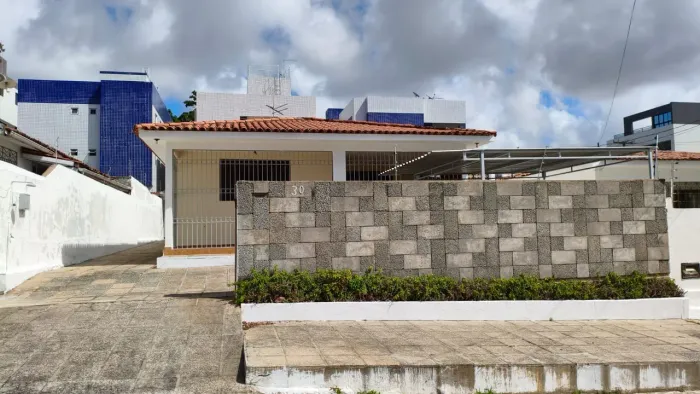 Excelente casa Nos Bancários