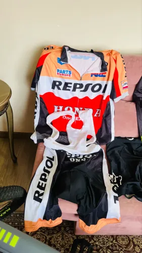 Kit ROUPAS DE CICLISMO