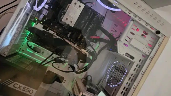 PC Gamer RX 590 8GB | i3 9ª Geração | B360M Aorus | 16gb ram