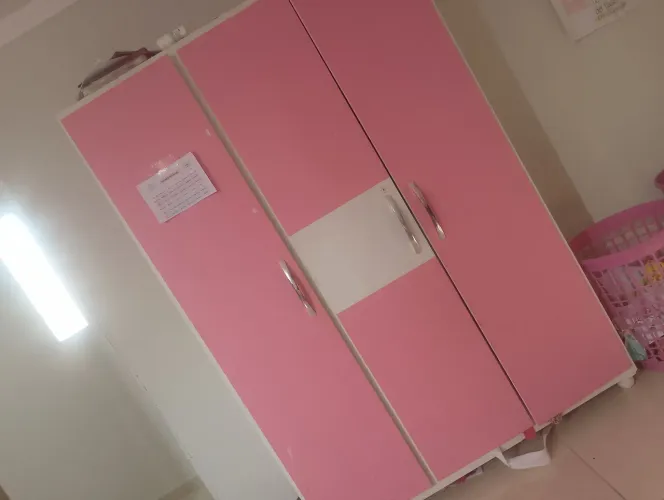 Guarda roupa menina