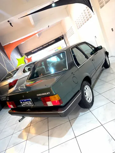 Chevrolet Monza GL 1.8 Efi/ SL/ L/ 650/barc. 2e4p 1986