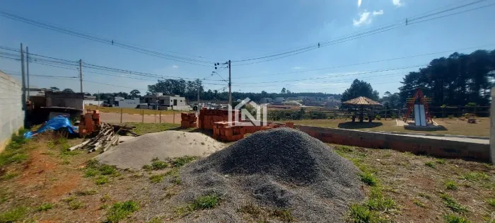 Terreno à venda no condomínio Lago dos Pássaros
