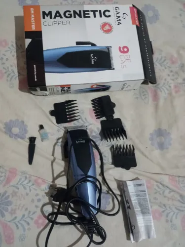 MAQUINA DE CORTAR CABELO PROFISSIONAL