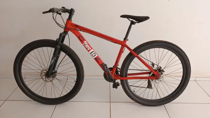 Bicicleta Bic Colli aro 29 freio a disco usada