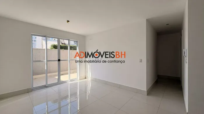 Apto Área Privativa à venda, 3 quartos, 1 suíte, 2 vagas, Vila Paris - Belo Horizonte/MG
