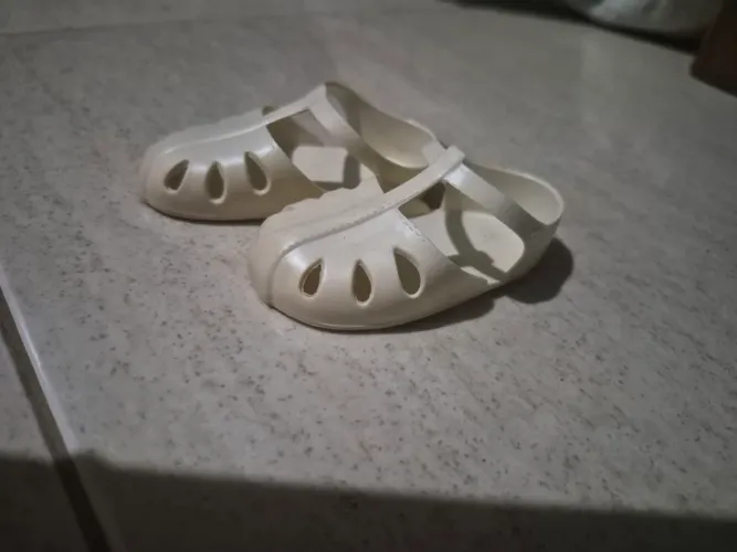 Sapatos Bate Palminhas e Gui gui estrela 1982