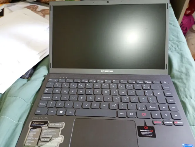 Notebook semi-novo