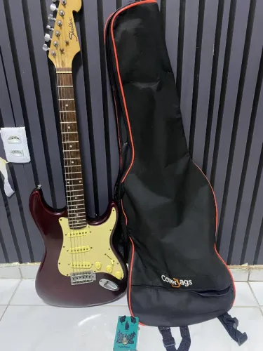 Guitarra Shelter Stratocaster + Capa + Pedal Big Muff