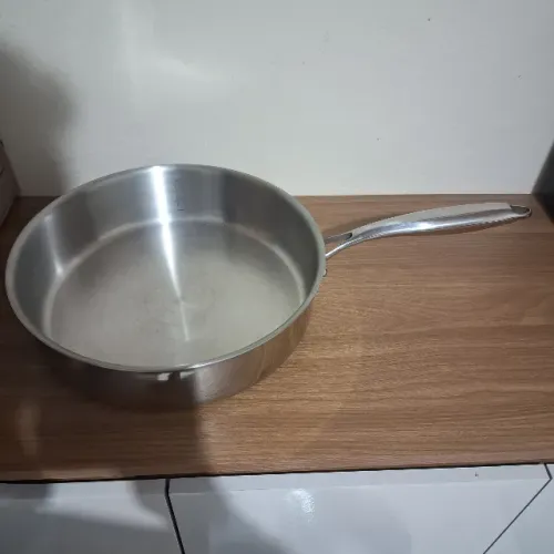 Frigideira Reta funda 30cm 5,5l Corpo Triplo Aço inox indução
