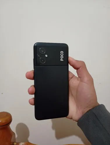 Vendo poco M5 128 GB 6 de ram com leve trincado na parte de cima