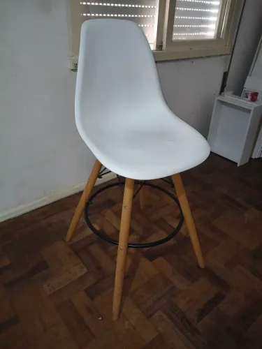 Cadeira para bancada, área gourmet ou para decoração 